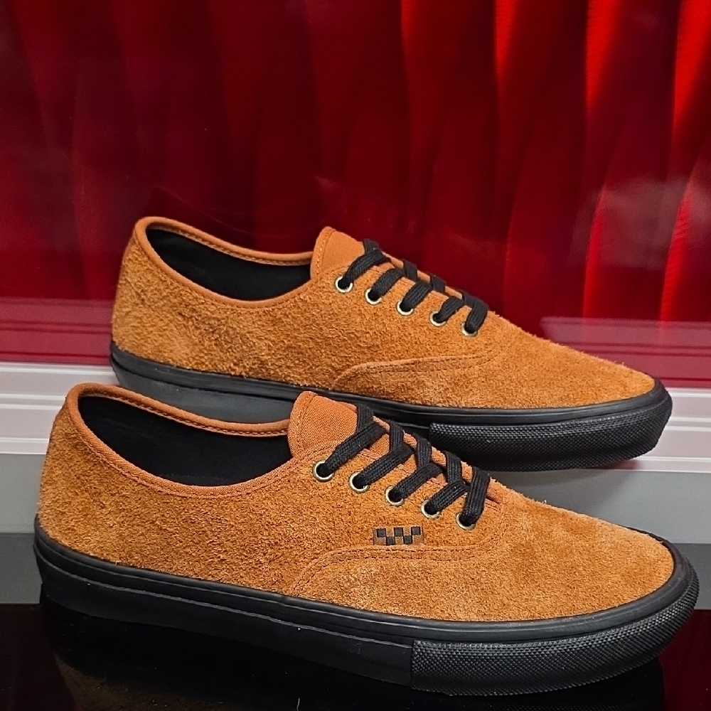 Vans Skate Authentic Hairy Suede Black/Rust Men's 5.5 Women's 7